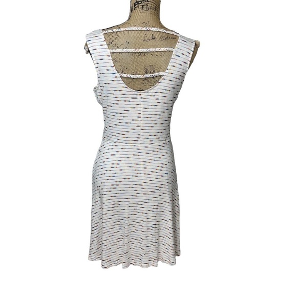 Doe & Rae White Striped Sleeveless Dress Size Medium Strappy Back - Picture 2 of 12